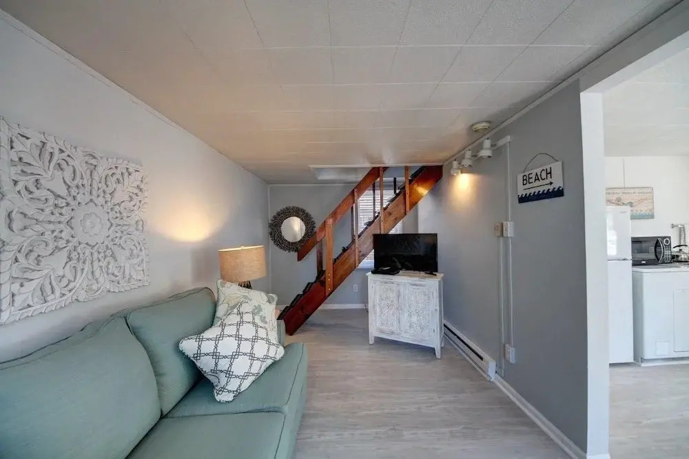 Hydrangea and Forget Me Not 3 Br home by RedAwning
