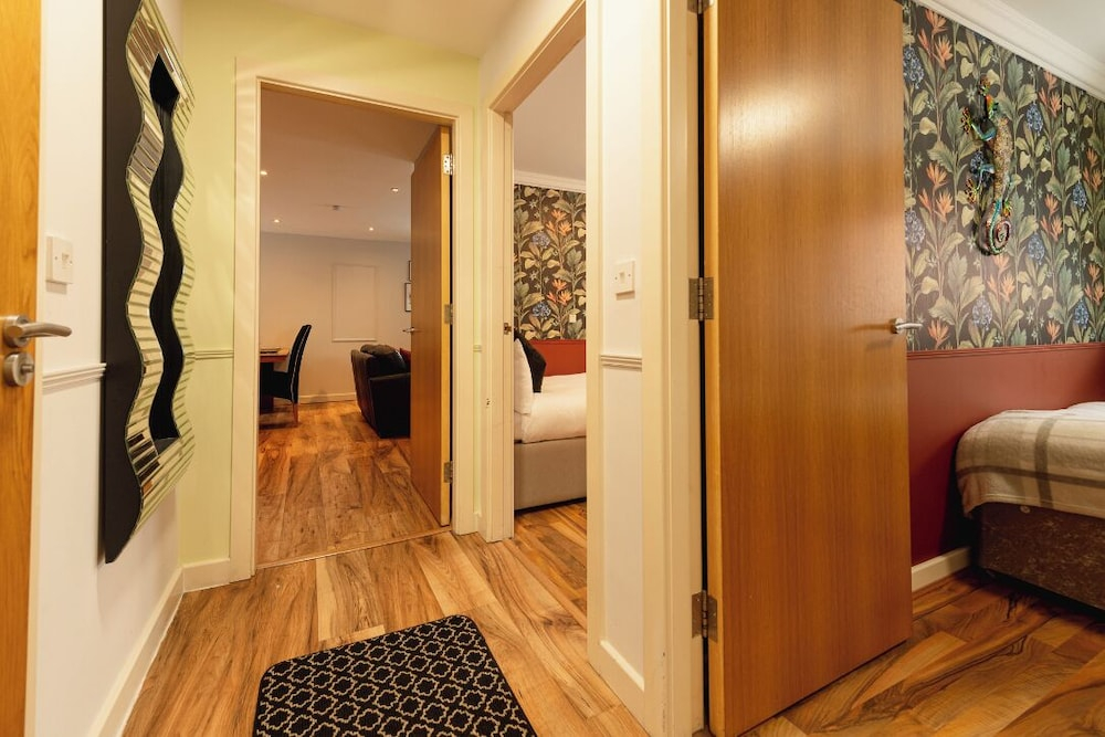 2 Bedroom Accessible Step-Free Central