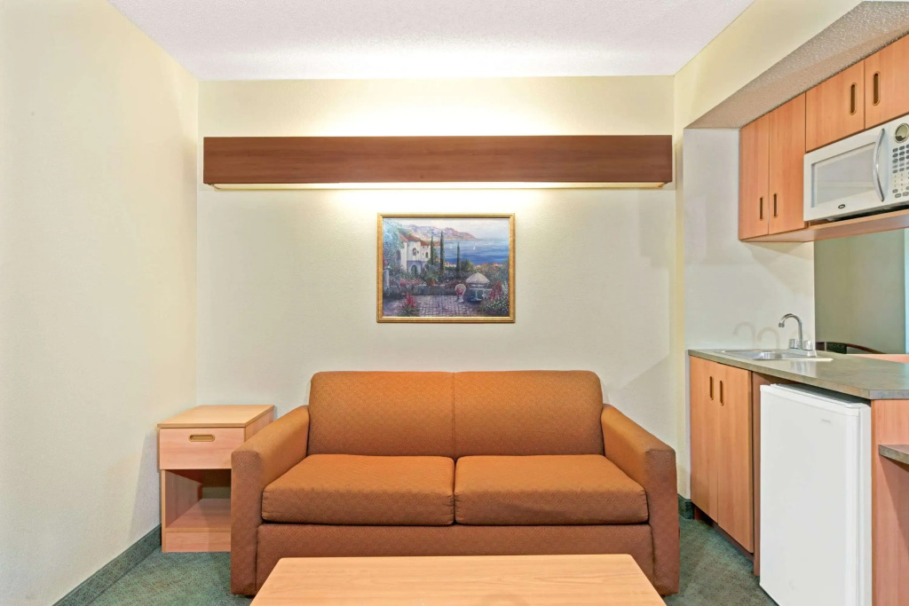 Microtel Inn & Suites by Wyndham Cordova Memphis I-40 East