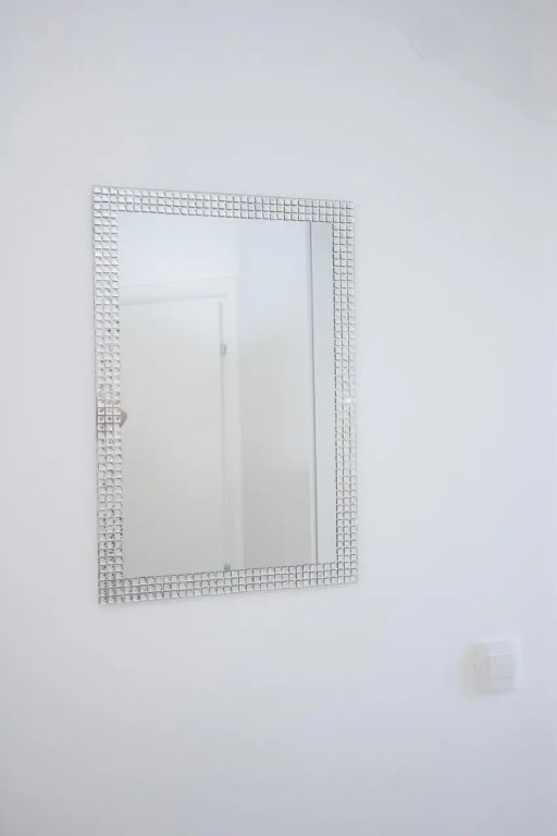 Luxury Studio Apartment White Sensation