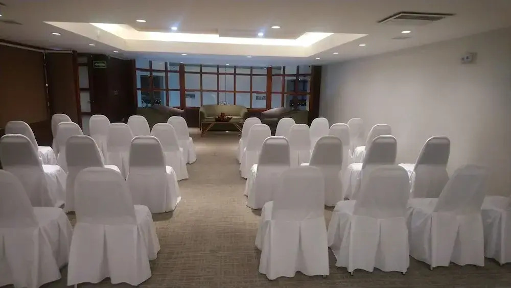 Fastos Hotel
