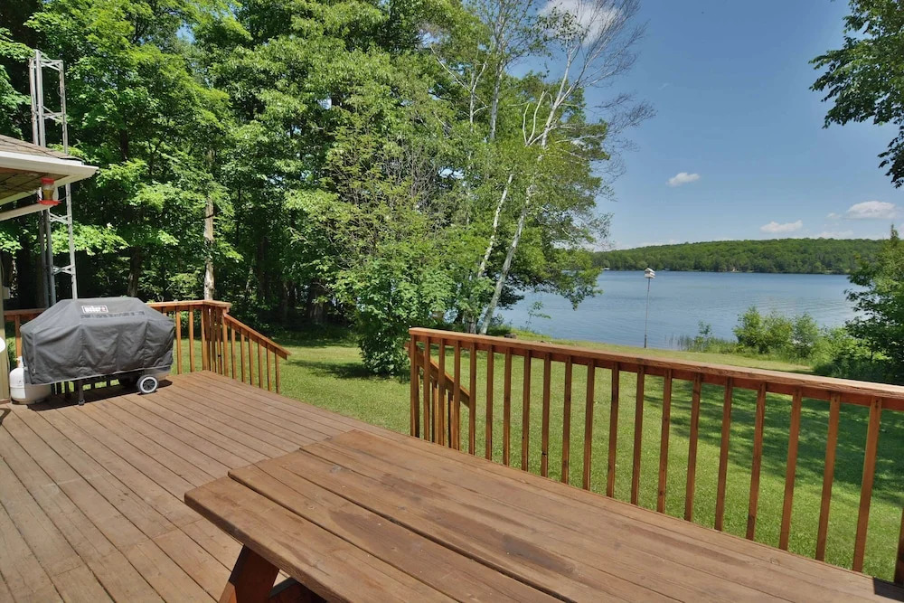 Thirty Point Lodge