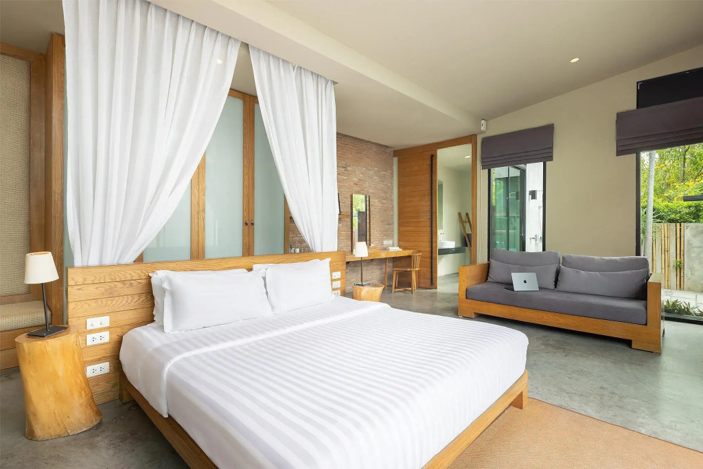 Sunday Sea Two Pool Villa Pattaya
