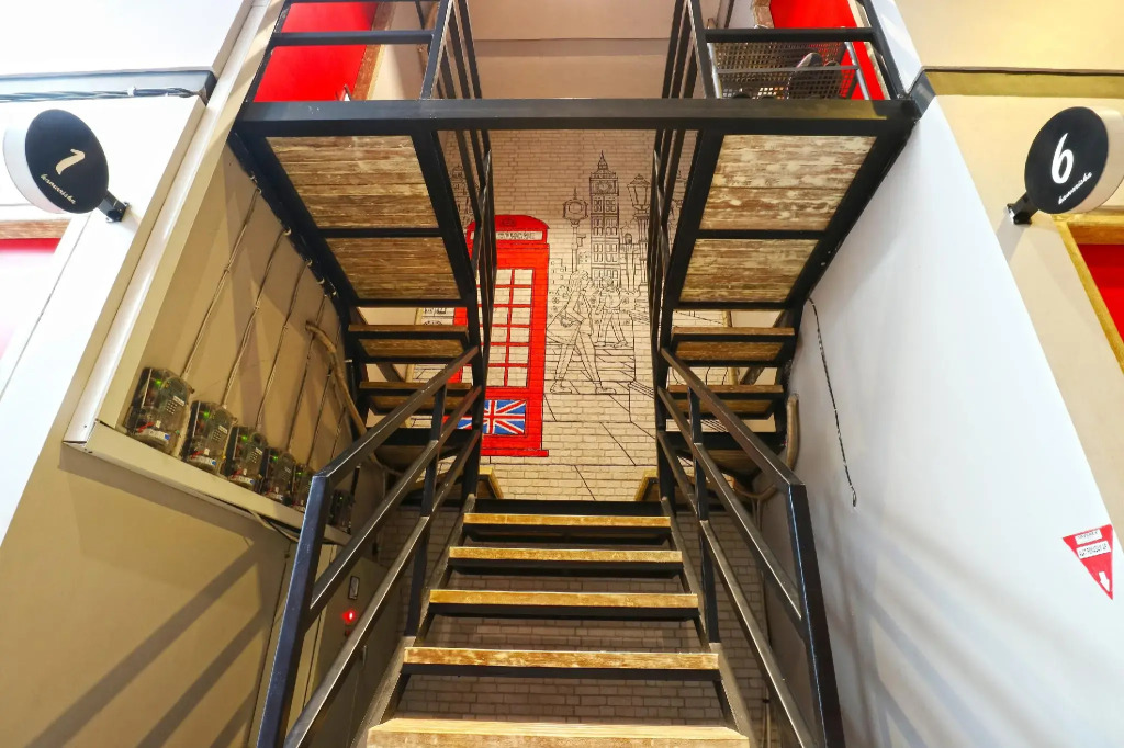 Kamariska Hostel