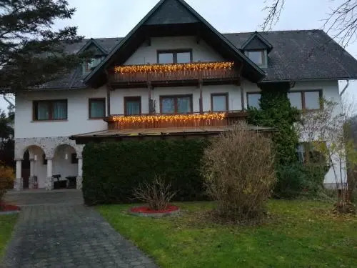 Pension Arkadenhof