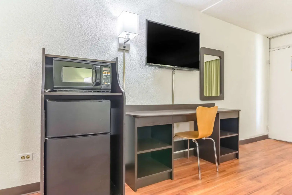Motel 6 Durham