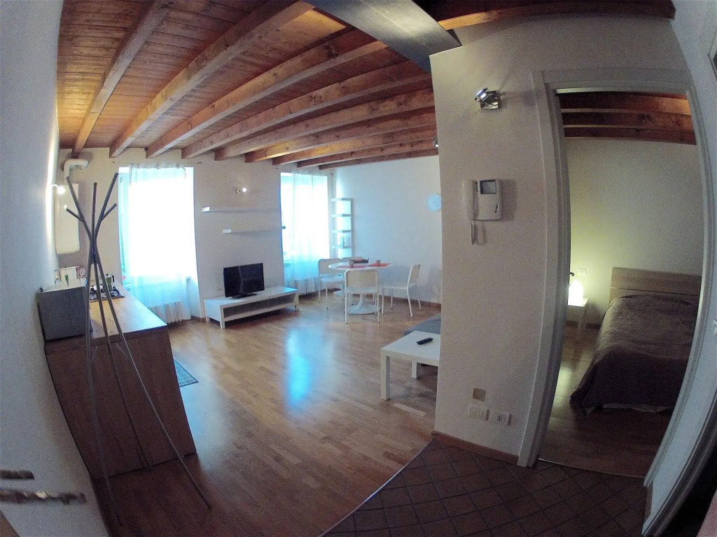 Apartment via Maironi da Ponte