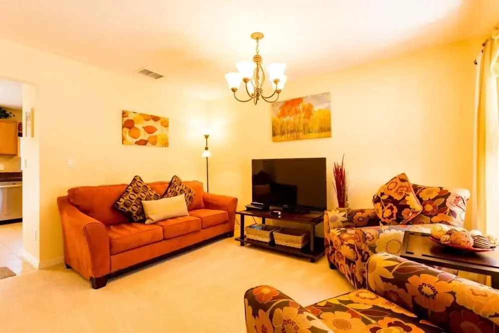 Amazing Modern 5 bed Villa With South Facing Pool Overlooking Conservation and Woodland