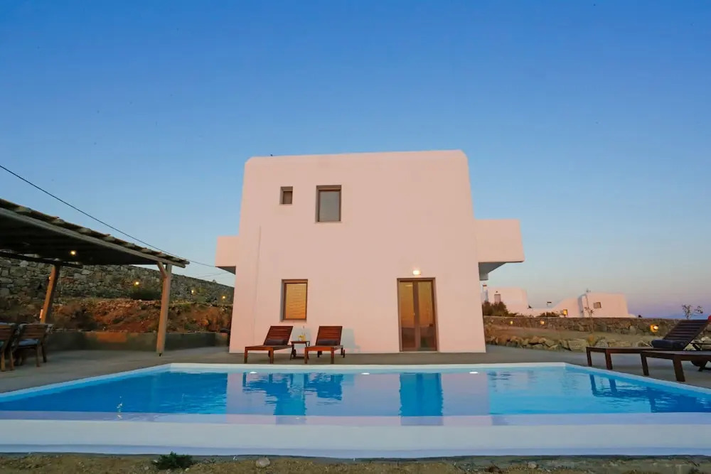 Nikoi Villas