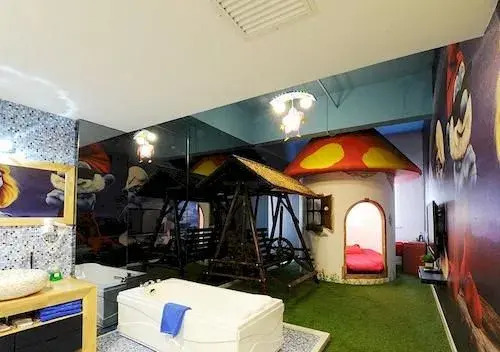 Tianjin Romantic Holiday Hot Spring Hotel