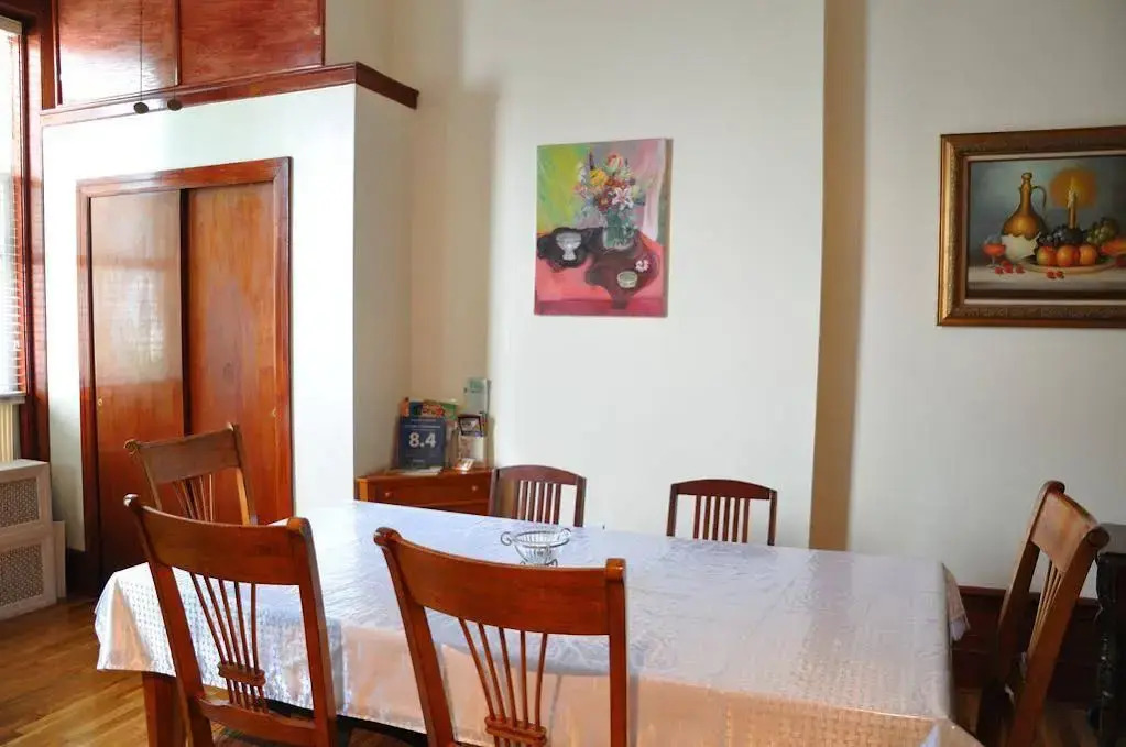 Litas New York Apartments