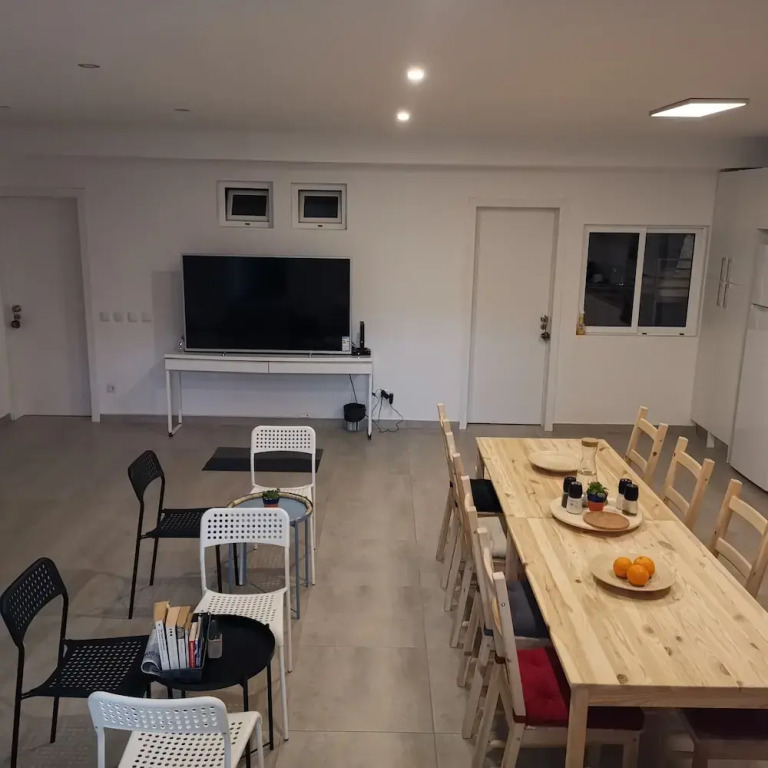 "room in Guest Room - Caparica Poshtel An Luxury Hostel"