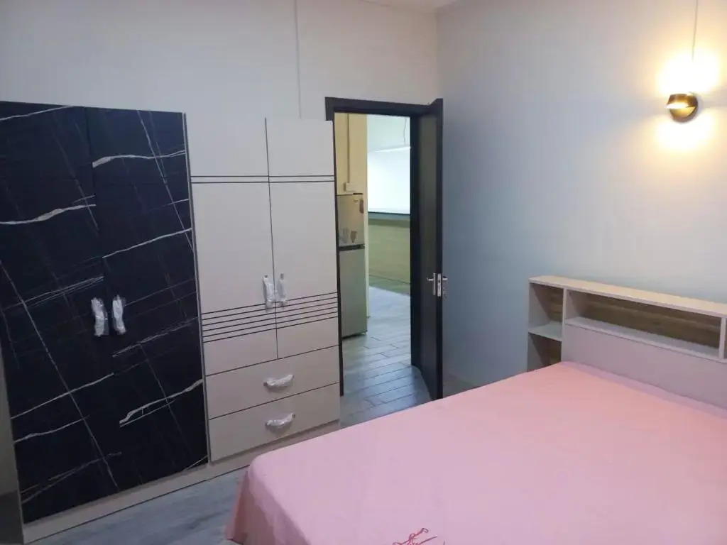 2 bedrooms appartement at Flic en Flac 200 m away from the beach with sea view private pool and enclosed garden
