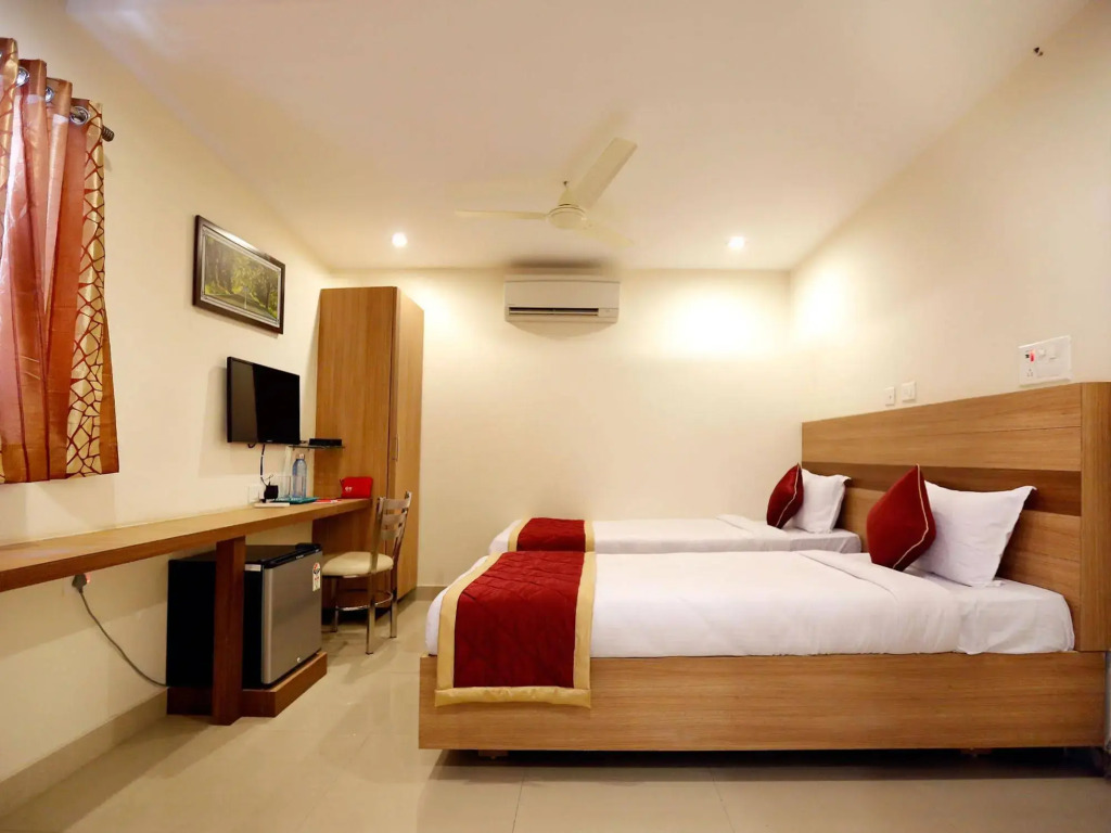 OYO Rooms Gachibowli-Miyapur Road