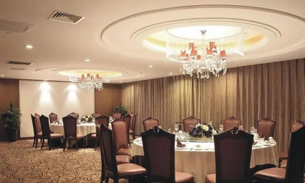 Xian Iwell Hotel
