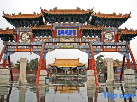Elong Wanguo Hotel (Hohhot Yuquan District Zhaojun Road)