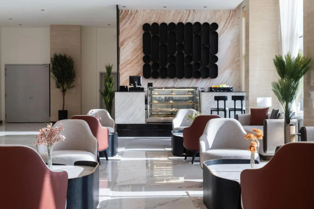 Enala Hotel- Umluj