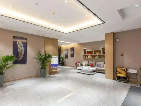 Chuxing Xinxuan Hotel (Lichuan Central Passenger Transport Dongfangcheng)