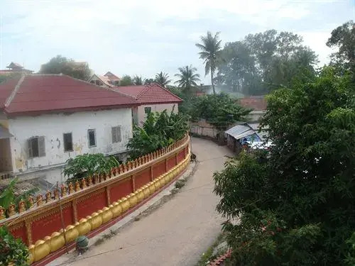 The Prohm Roth Inn