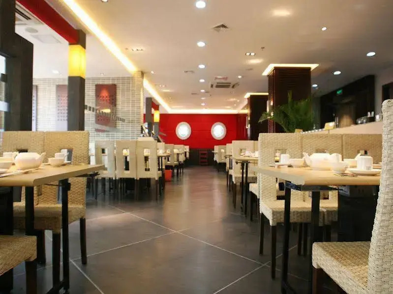 Hua Fei Hotel