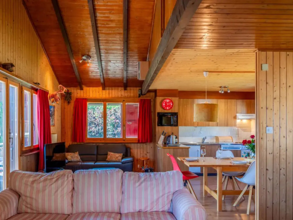 Chalet Le Hibou by Interhome