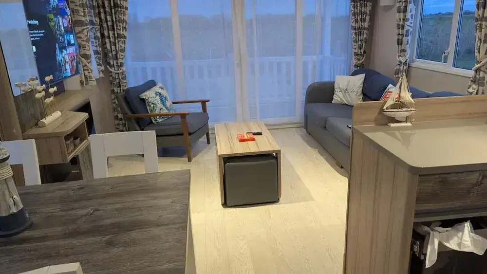 Lighthouse Lodge - Dog Friendly Nr Sutton on Sea