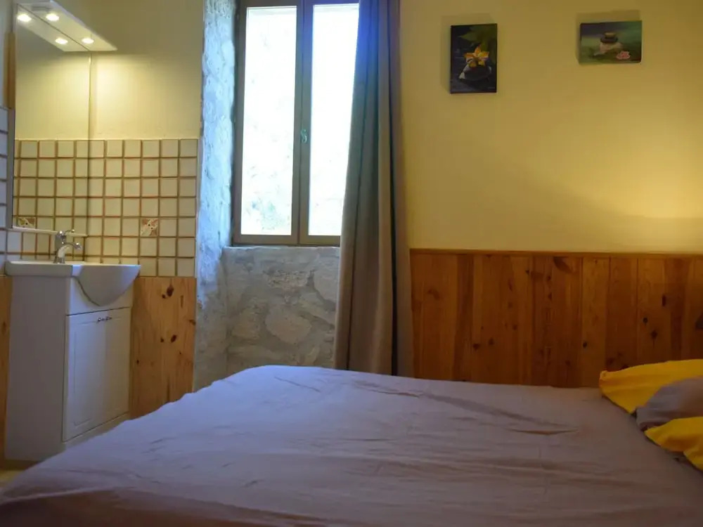 Vintage Holiday Home in Lanas With Swimming Pool
