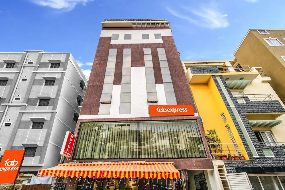 FabExpress The Grand Renato Suites
