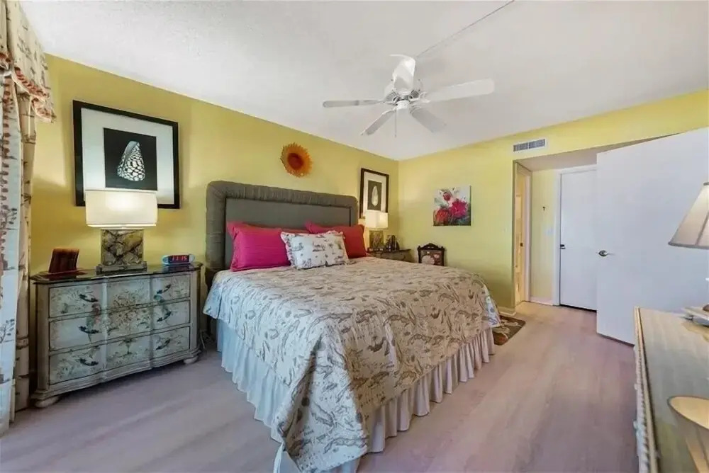 Sea Oats 115 2 Bedroom Home by RedAwning