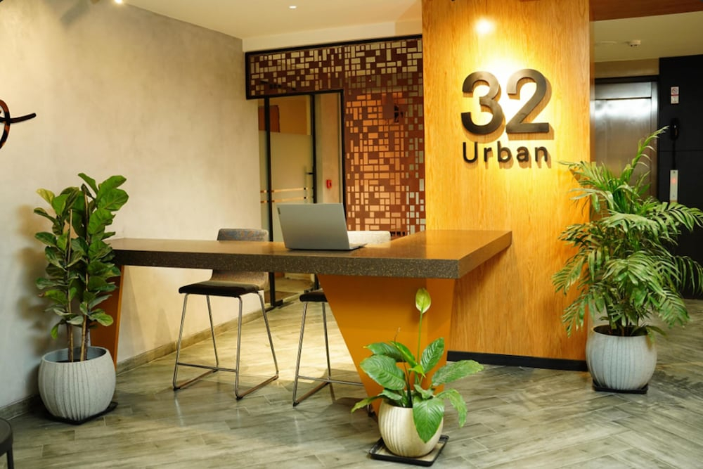 32 Urban by Akoya Hotels - Gachibowli, West Hyderabad