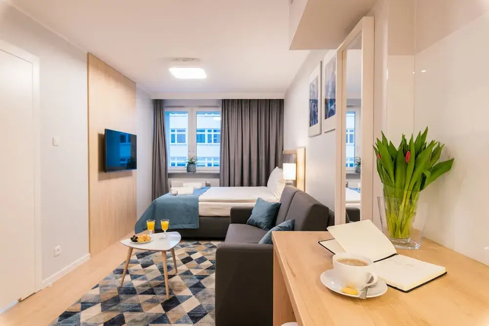 Q17 Apartments Rynek
