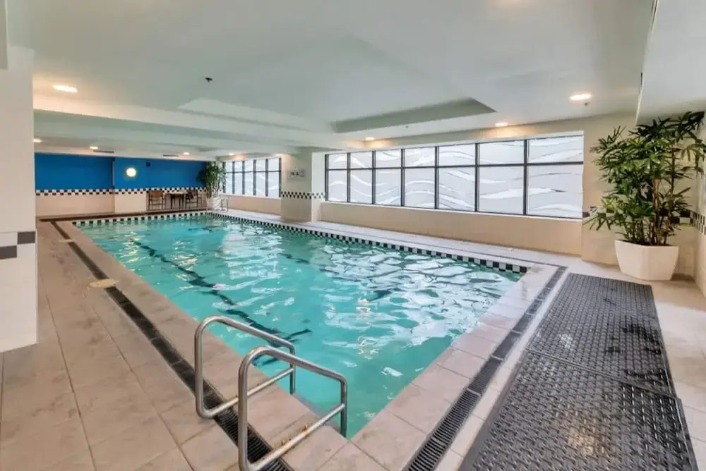 Chic CBD Studio-Aircon-Wifi -Heated Pool