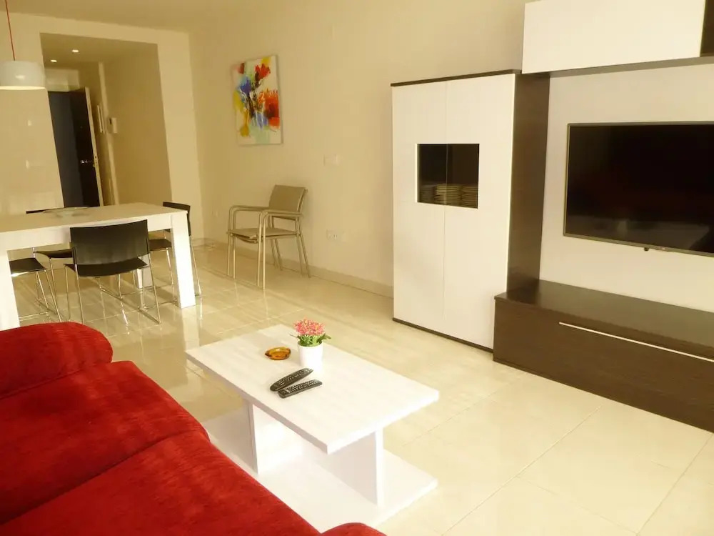 Peaceful Apartment in Roses near de la Punta Beach