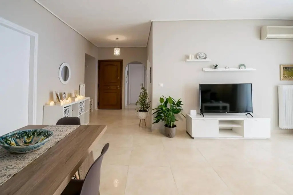 Clio 3BD apt in Athens, next to Sygrou-Fix metro