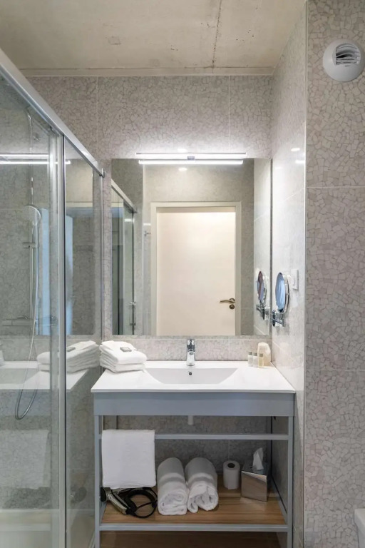 Golden Tulip Hotel & Rooftop Martigues Provence
