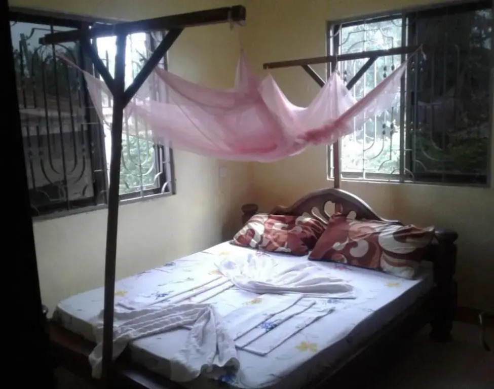 JJ&JE Family House - Hostel