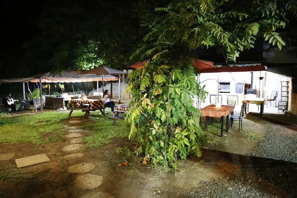 Zig Zag Town Lodge - Hostel