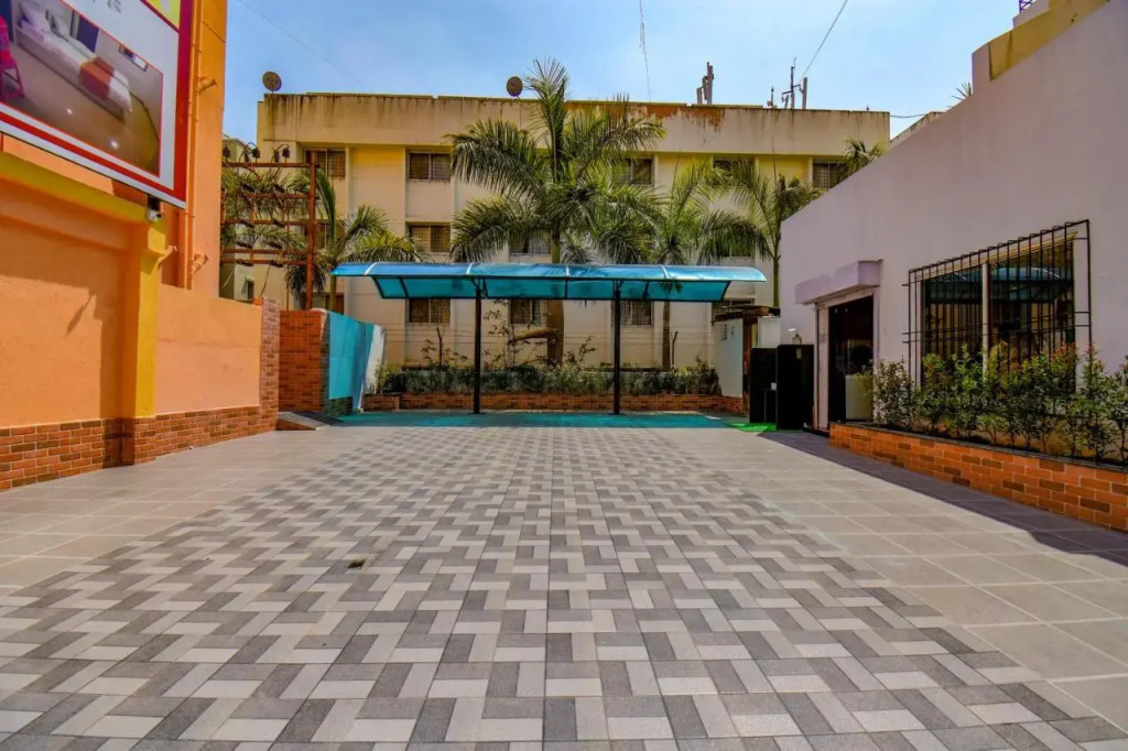 FabHotel Empire Executive - Nr HINJEWADI PHASE 1