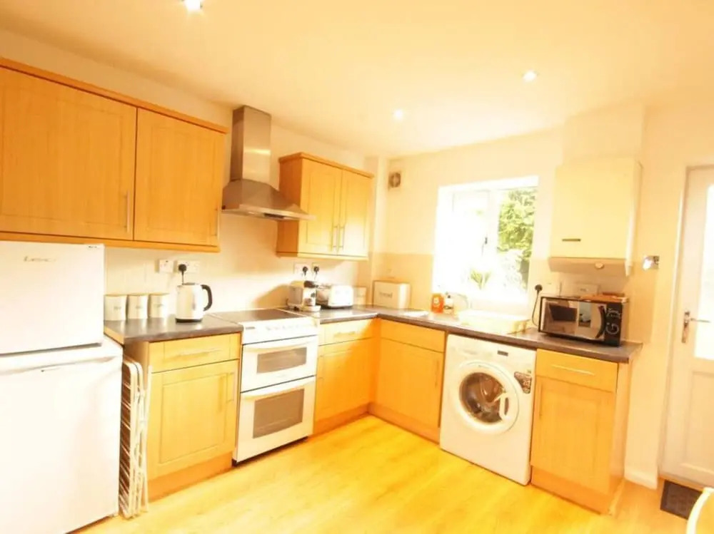 Fantastic 2-bed House in Hull. Garden, Sky tv