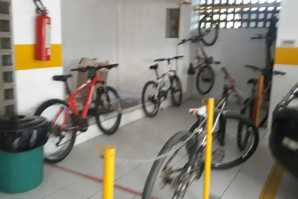 Apê 303 no Ed. Portal do Amazonas, B Universitário