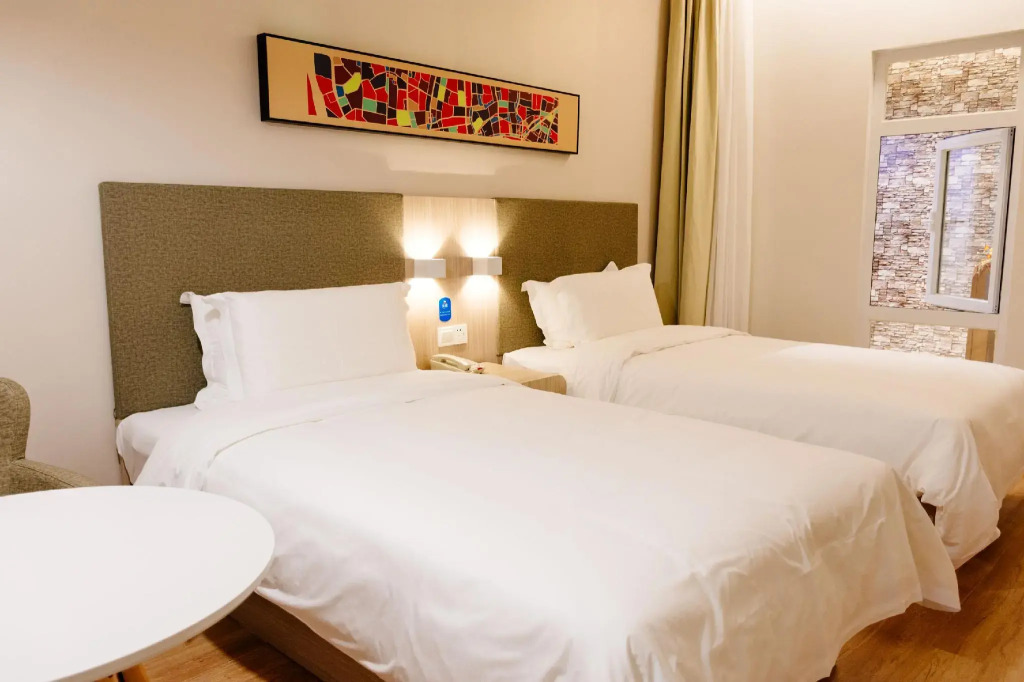 Hanting Hotel Tianjin Binhai International Airport