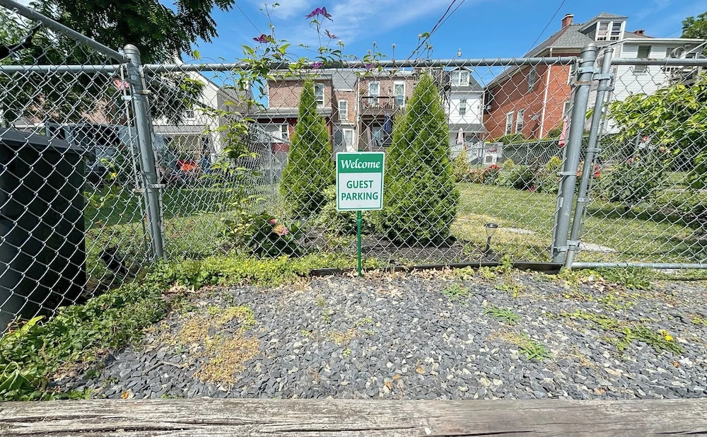 Walkable Rental in Dtwn Gettysburg: Pet-friendly