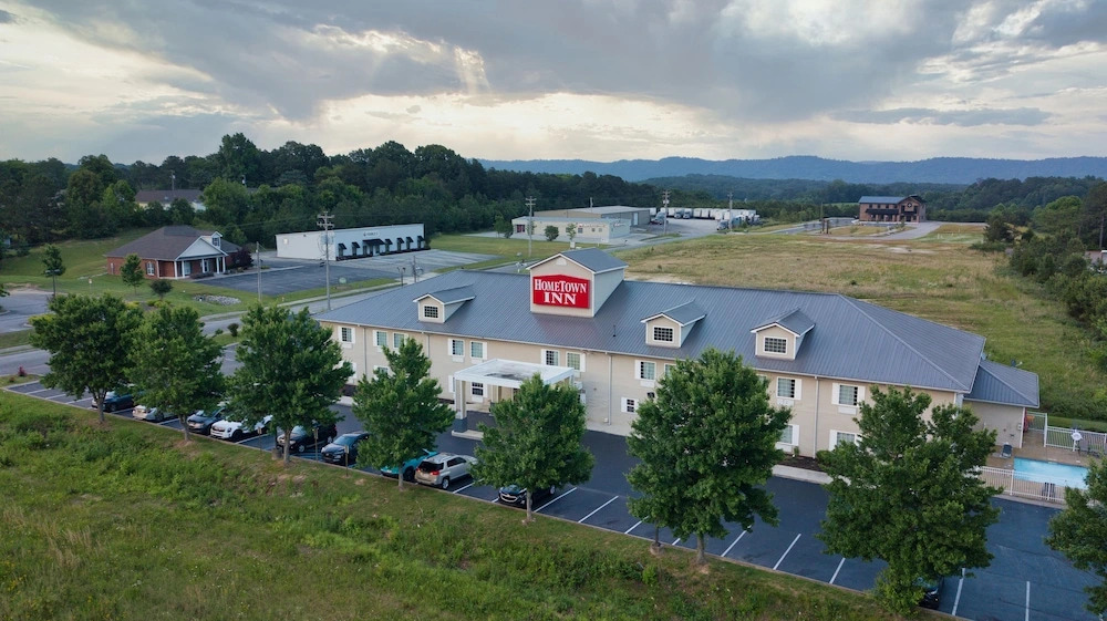 HomeTown Inn-Ringgold