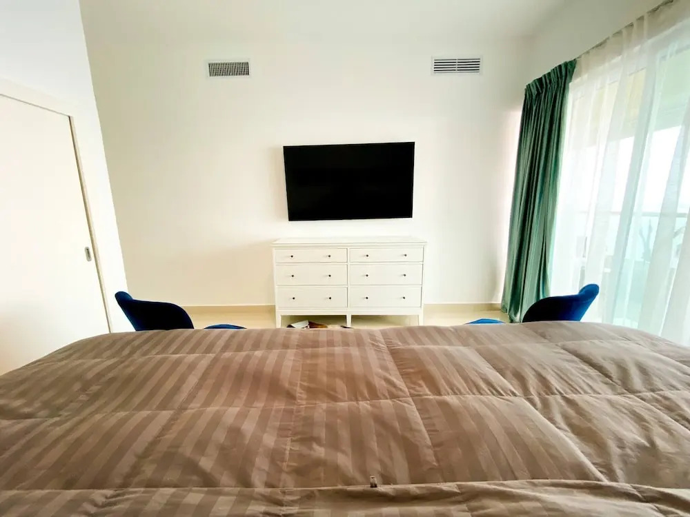 Spacious Apto With Spectacular Views Of The Beach