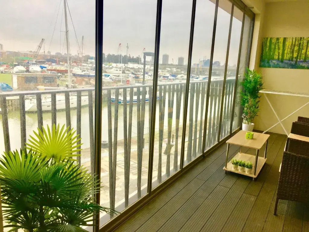 Dockland Excel 2 Bedroom Apartment