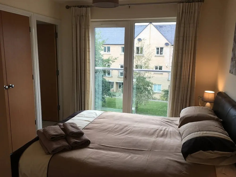 Riverside Penthouse 2BR & 2 Bath 2 Parking View Near St Neots