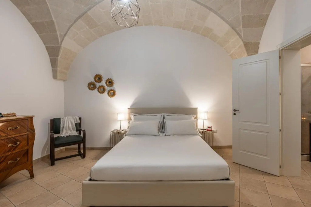 Palazzo Savino Southern Italian Lifestyle - Epoca Collection