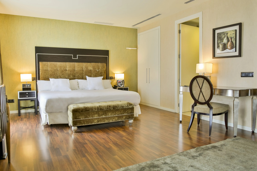 Hotel 525
