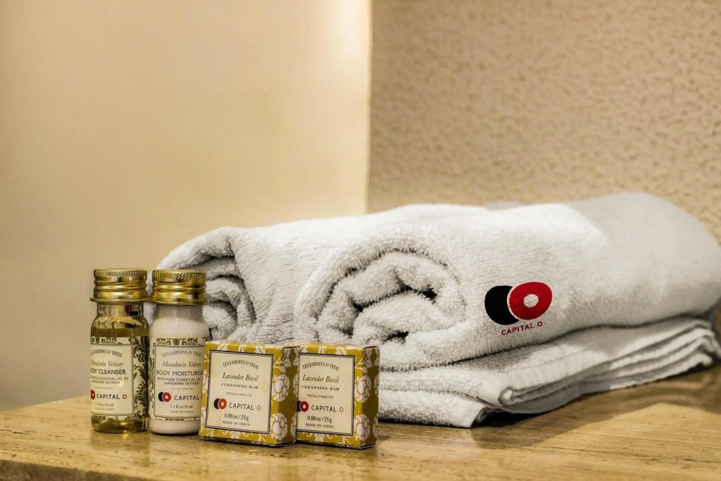 Super OYO Capital O 37664 Hotel Grand Plaza