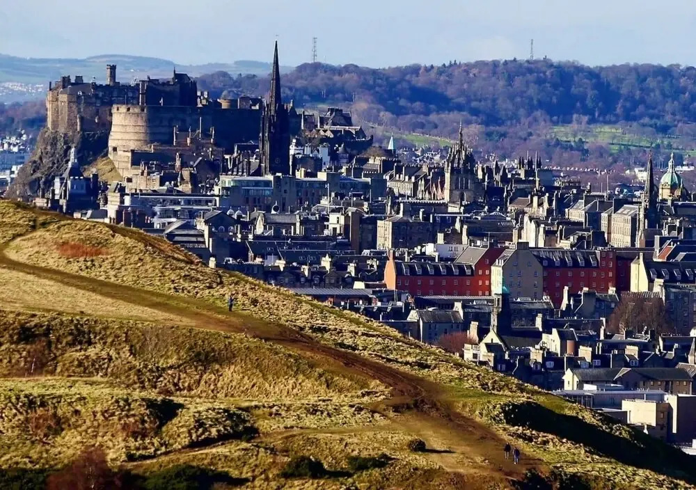 Victorian Edinburgh Apartment